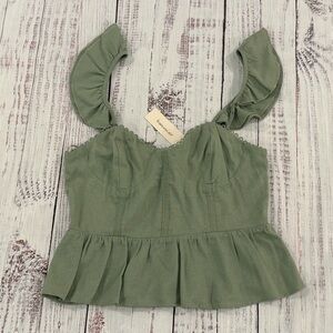 Francesca’s Ruffle Tank Top Women’s M. Green Cropped Peplum 90% Rayon 10% Linen